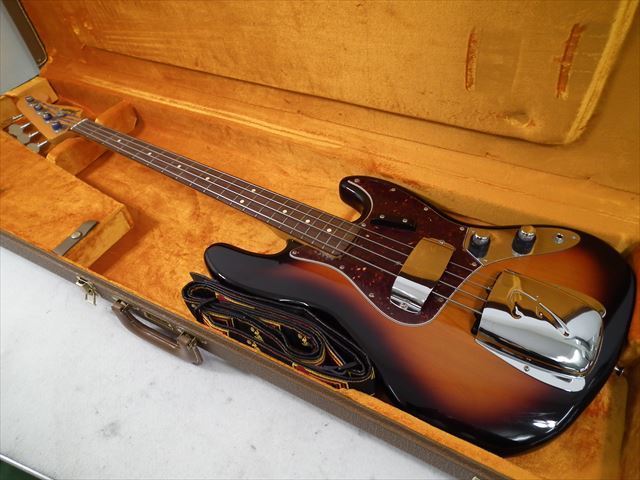 ベース Fender USA JAZZBASS American Vintage 62