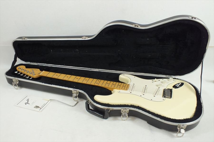 ギター Fender フェンダー STRATOCASTER 