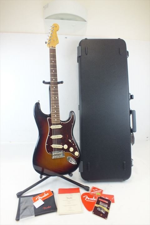 ギター Fender フェンダー  AM PRO II STRAT RW 3TSB ストラトキャスター