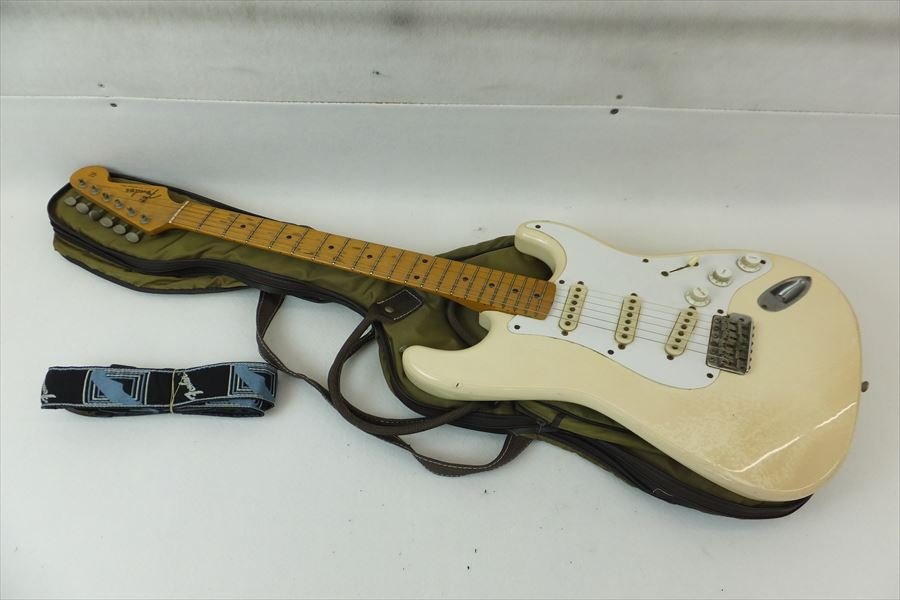 ギター Fender フェンダー STRATOCASTER