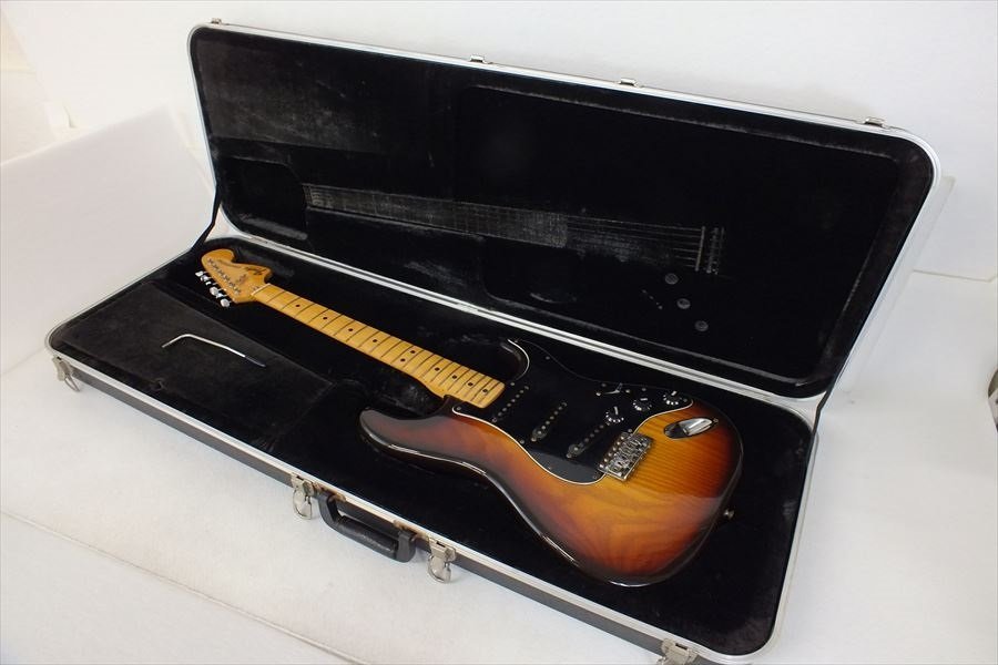 ギター Fender フェンダー STRATOCASTER