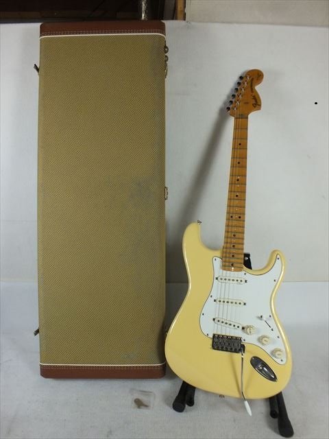 ギター Fender フェンダー ST71-140YM スキャロップ