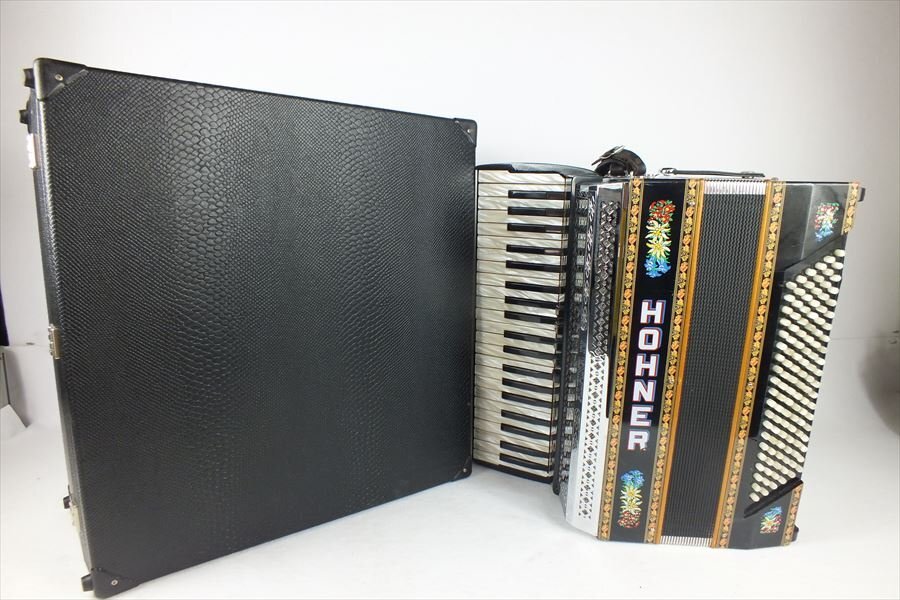 アコーディオン HOHNER ALPINA IV